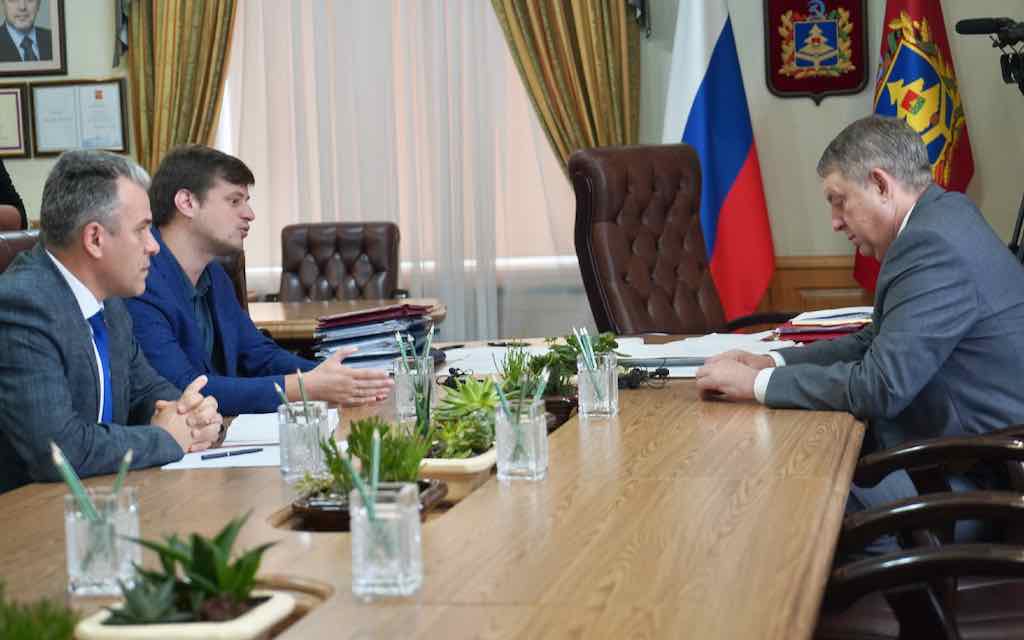 Брянский губернатор встретился с заместителем руководителя Федерального агентства по делам молодежи