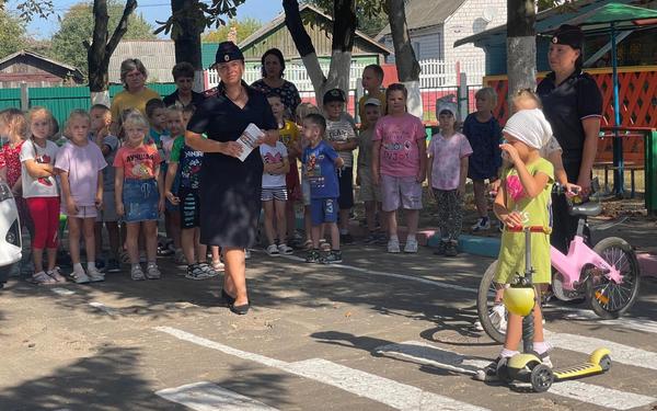 Транспортные полицейские Линейного отдела полиции на станции Унеча Брянской области проводят второй этап ОПМ «Безопасный транспорт».