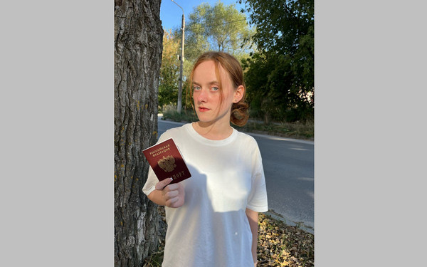 Брянская студентка пришла на избирательный участок, чтобы  проголосовать впервые