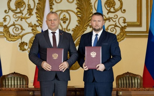 Председатель Брянской областной Думы Валентин Суббот посетил Луганскую Народную Республику с рабочим визитом