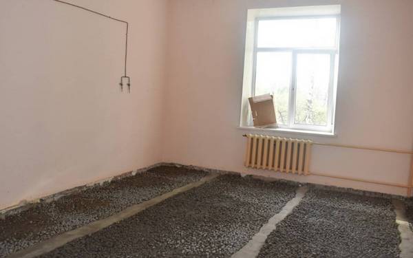 В Клетнянской районной больнице ремонтируют терапевтическое отделение