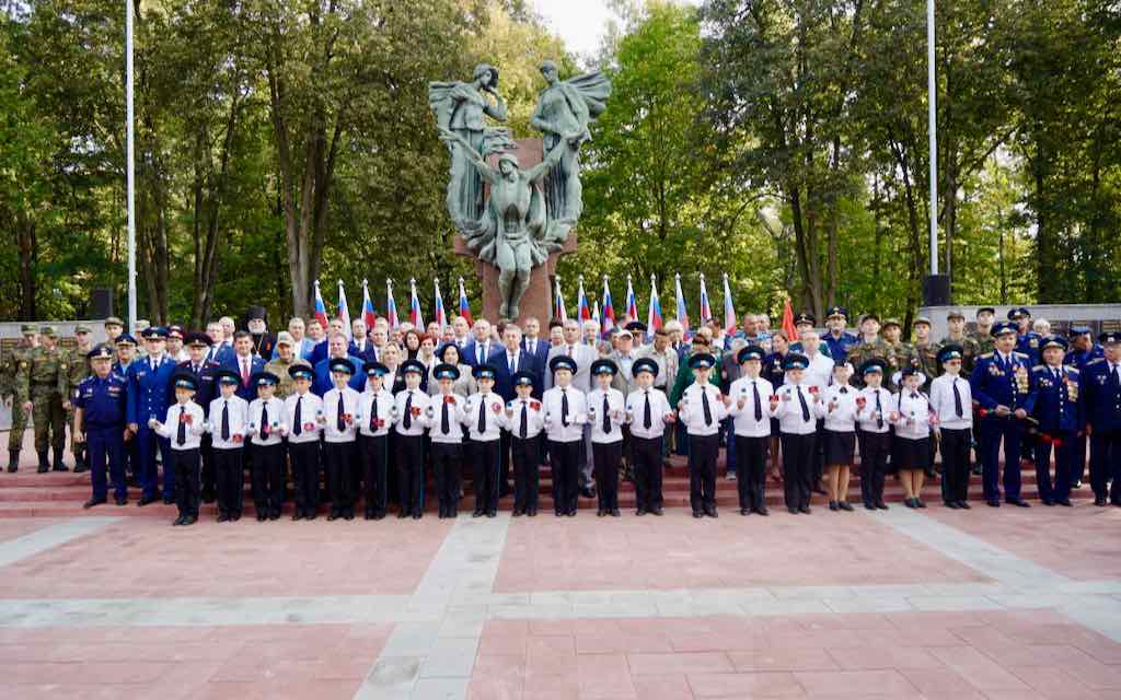 Кадеты Дятьковской школы имени Героя Советского Союза Ивана Кашина принесли клятву