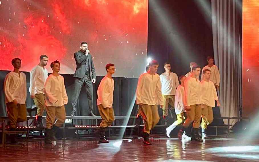 В Брянске состоялся концерт «Бессмертна память – память не убить»