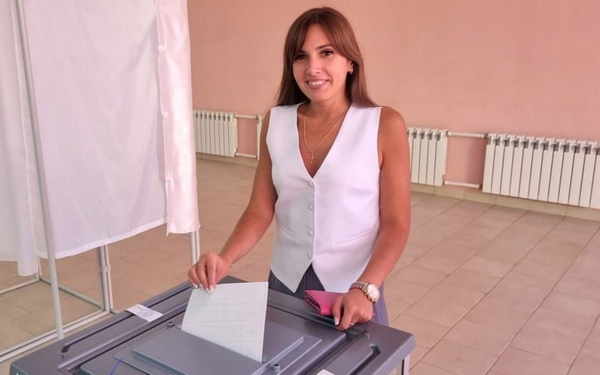 Брянские учителя идут голосовать