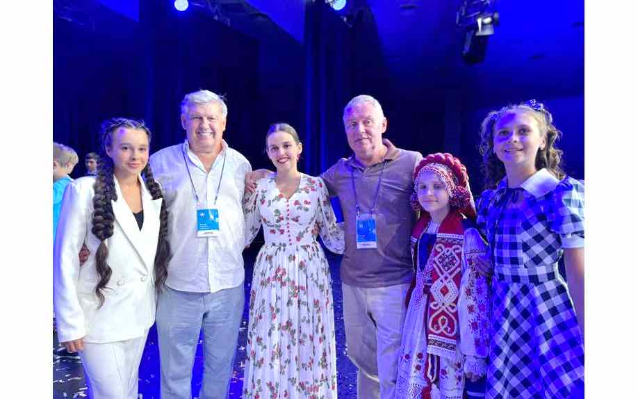 Брянские «хрустальные звездочки» выступят на столичной сцене