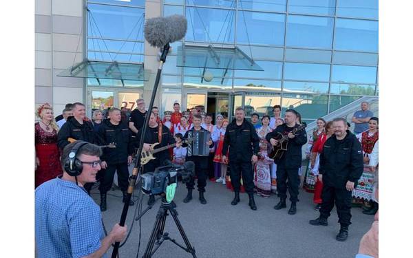 На «Первом канале» выступил брянский ансамбль народной музыки «Ватага»