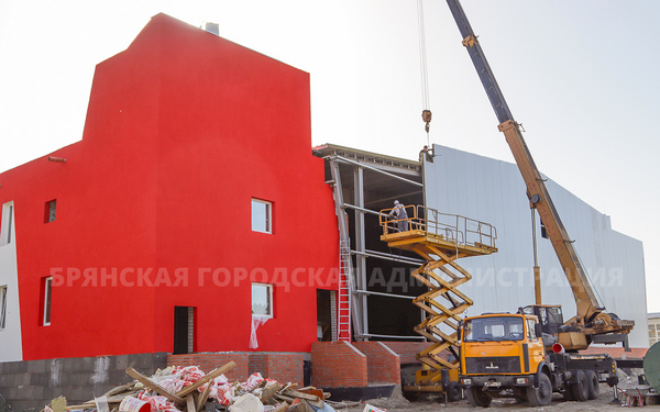 В Брянске зимой достроят Дворец зимних видов спорта