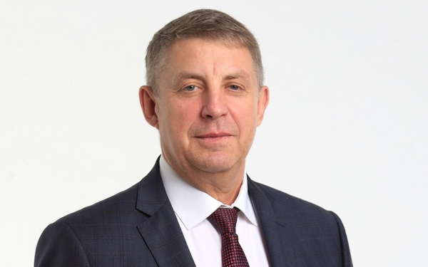 Губернатор Брянщины Александр Богомаз поздравил работников системы образования с праздником