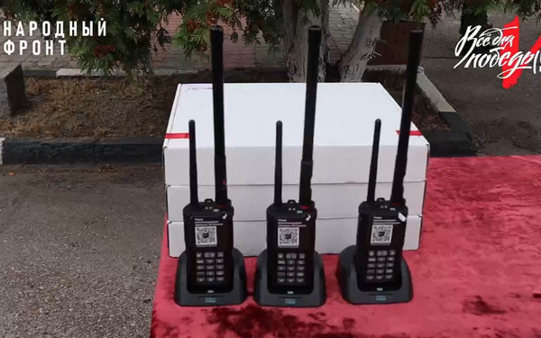 Брянские росгвардейцы приняли от «Народного фронта» 20 детекторов БПЛА и 10 «уазиков»