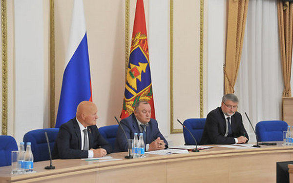 В Правительстве области обсудили меры по обеспечению безопасности дорожного движения