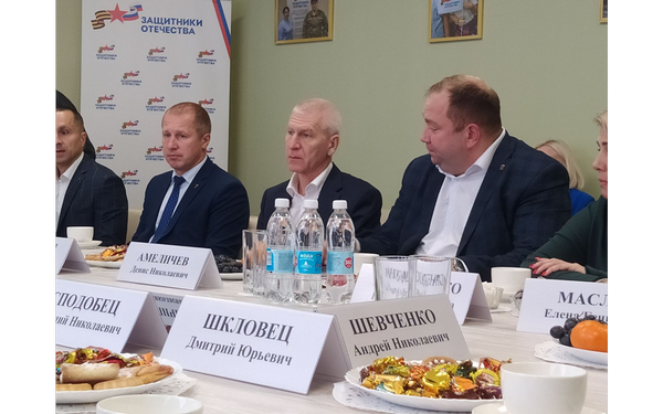 Депутат Госдумы от Брянщины Олег Матыцин пообщался с ветеранами СВО