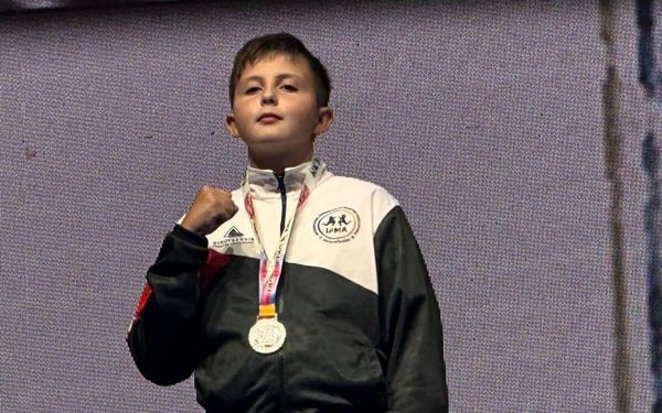 Юный спортсмен из Брянска стал серебряным призёром Первенства мира по тайскому боксу