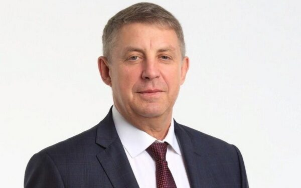 Александр Богомаз поздравил женщин Брянщины с праздником 8 Марта