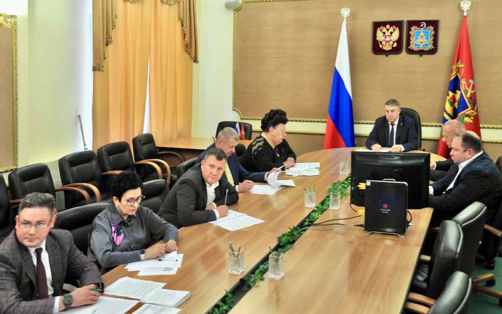 Брянский губернатор принял участие в стратегической сессии по пространственному развитию РФ