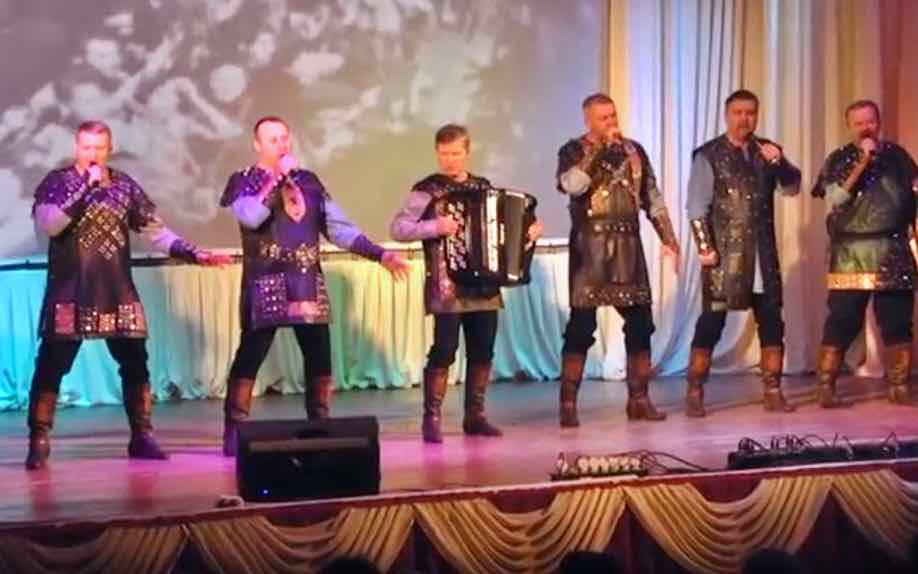 Брянский ансамбль «Ватага» дал концерт в приграничном Стародубе