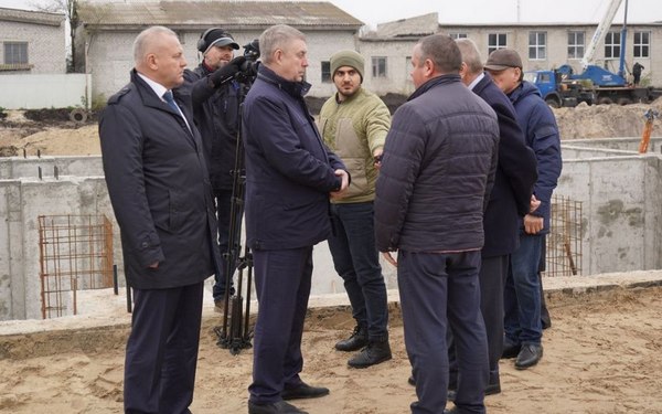 Строительство социальных и спортивных объектов находится на постоянном контроле у Губернатора Александра Богомаза