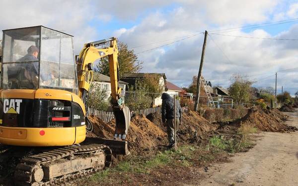 В Комаричском районе Брянской области продолжаются работы по обновлению системы водоснабжения