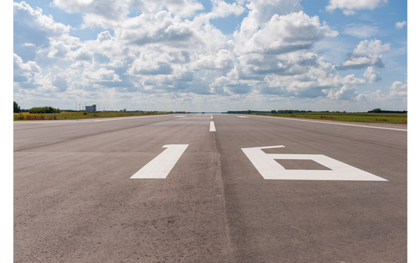 Богомаз: закладываем основу для будущего развития брянского аэропорта