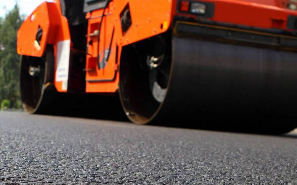 В Климовском районе Брянской области продолжается обновление автомобильной дороги по улице Октябрьской