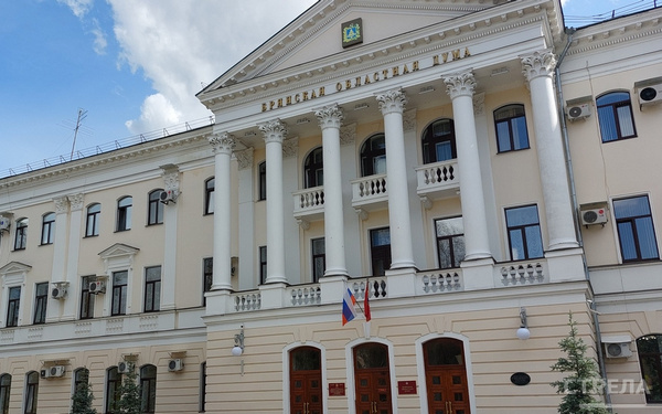 За заслуги в развитии физкультуры и спорта трём брянцам вручат награды