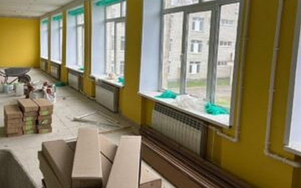 В Дубровской СОШ № 2 активно ведётся капремонт