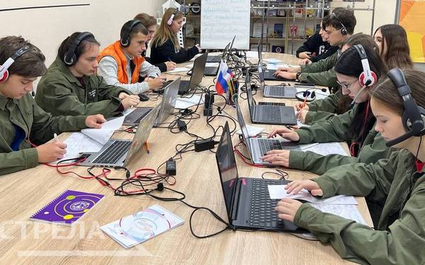 Продолжают поступать вопросы на прямую линию главы Брянщины Александра Богомаза