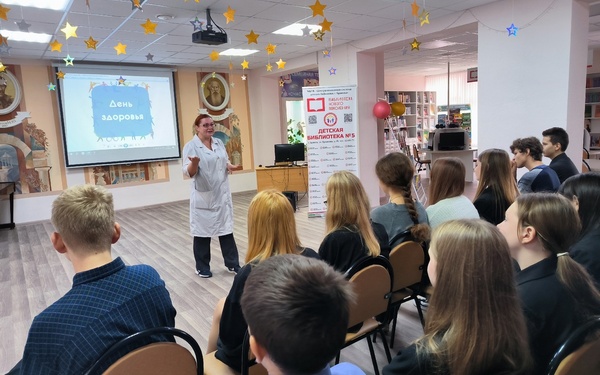 Актуальный разговор со школьниками о вреде курения прошёл в Детской библиотеке №5 Брянска