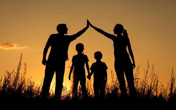 Брянских школьников и их родителей приглашают принять участие в конкурсе