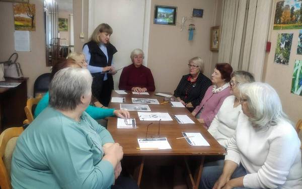 Пенсионеров в брянском Стародубе обучают финансовой грамотности