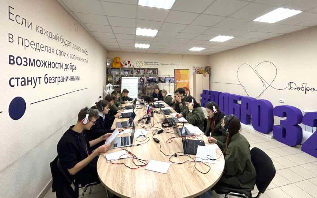 Почти 700 вопросов поступило в единый центр обработки обращений на Прямую линию губернатора