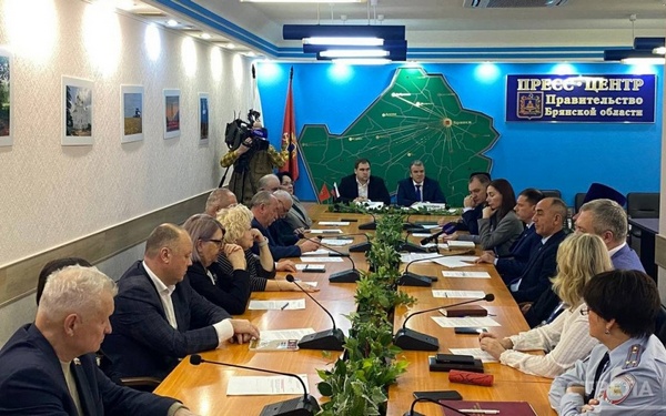 В Брянске при Правительстве области состоялось заседание Совета по межнациональным отношениям