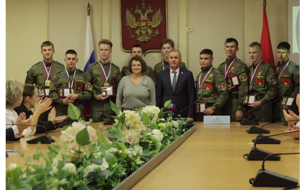 Победителям патриотической игры «Наша сила в единстве!» вручены награды