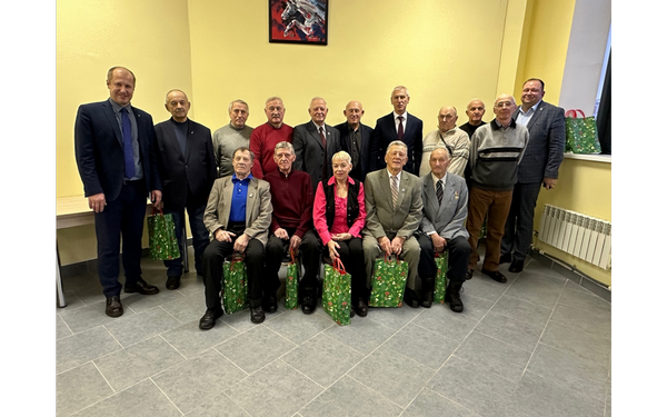 Олег Матыцин встретился с ветеранам спорта Брянской области