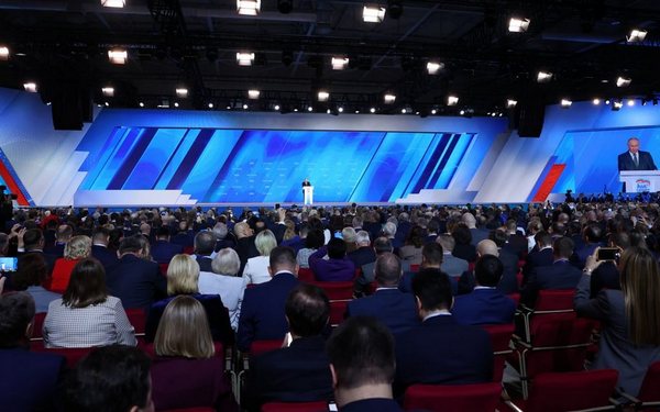 Губернатор Александр Богомаз рассказал о мерах соцподдержки участников СВО и их семей