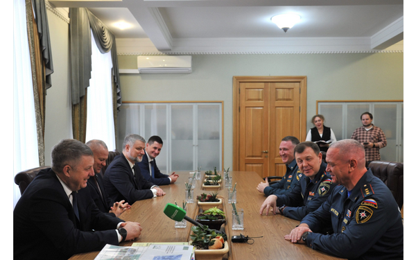 Брянщину посетил замминистра РФ по делам гражданской обороны Илья Денисов