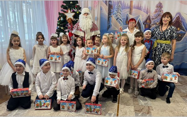 Брянские дошкольники побывали в новогодней сказке