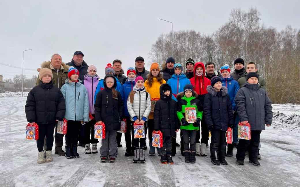 Губернатор Александр Богомаз посетил лыжероллерную трассу в Стародубе 