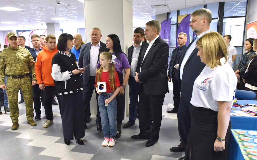 Александр Богомаз поблагодарил брянских добровольцев за отзывчивость и поддержку