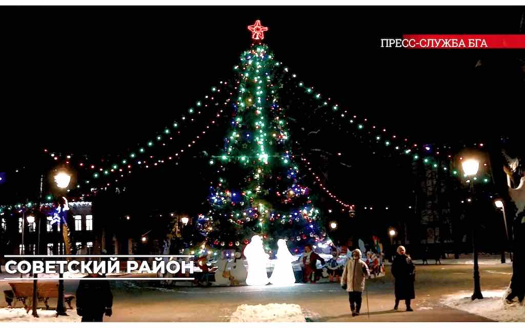 Более 200 инсталляций и гирлянд засияли в Брянске