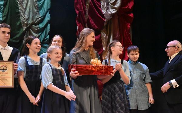 В Брянске подвели итоги фестиваля театрального искусства «Классика в классы»