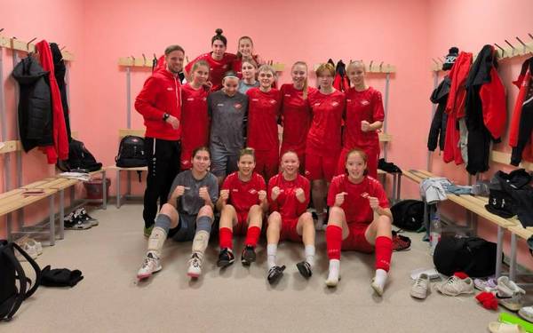 Футболистки брянского «Спартака» продолжили победную серию в Калуге