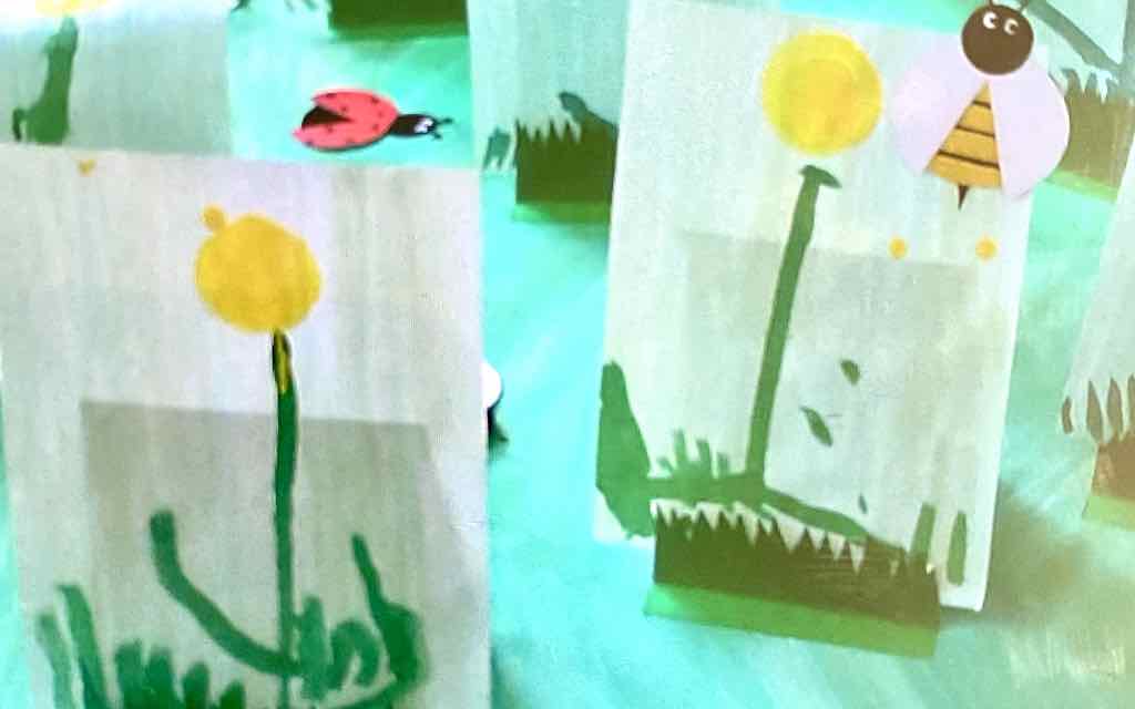 Одуванчики растут