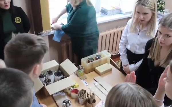 В Брянске прошла акция «Новогодний подарок солдату»