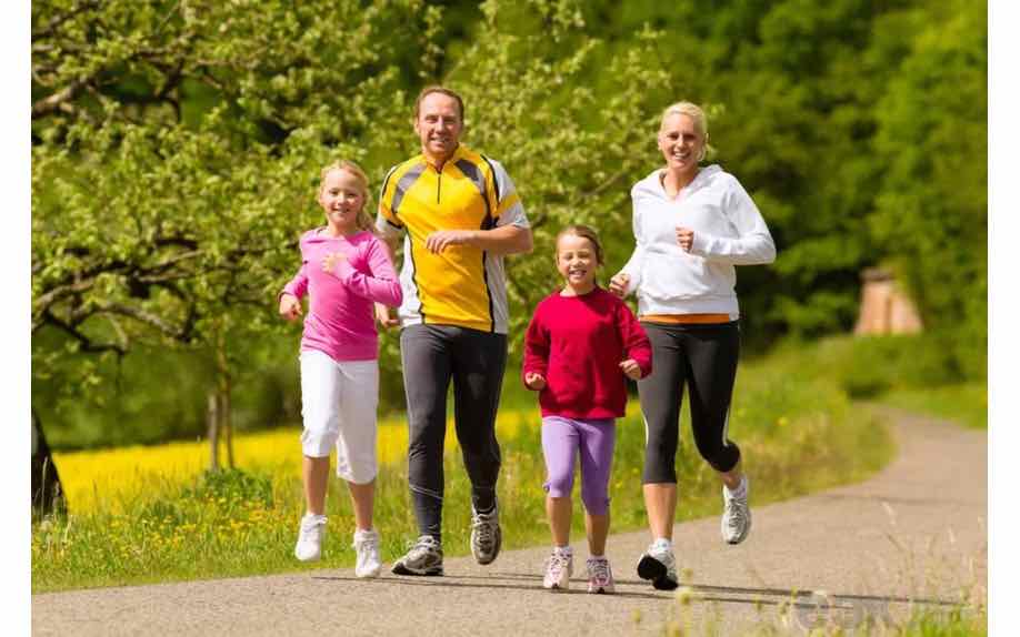  Две брянские семьи участвуют в онлайн-конкурсе за звание самой спортивной семьи России