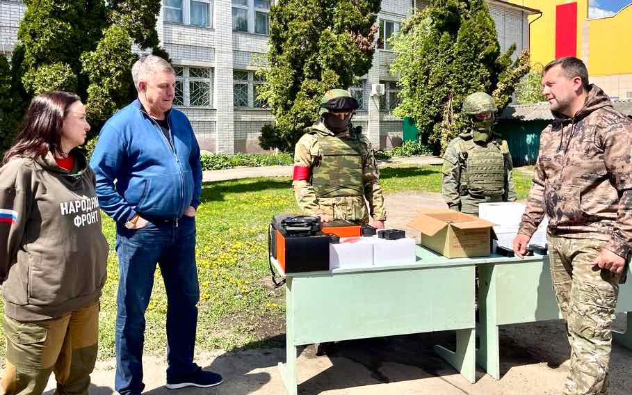 Брянские волонтёры доставили почти 6000 тонн гуманитарных грузов с начала СВО