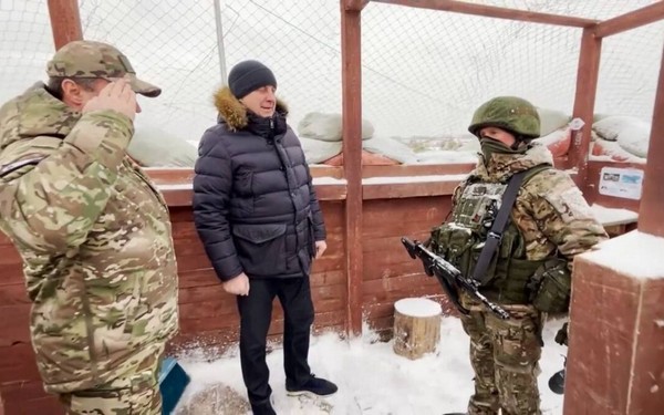 Александр Богомаз посетил взводно-опорный пункт БАРСов