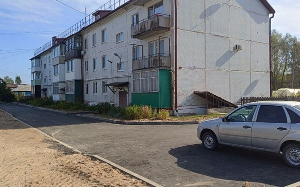 В Суземке Брянской области благоустроили две дворовые территории