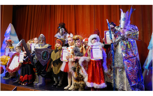 В Брянском театре кукол наградили победителей «Семейного марафона»