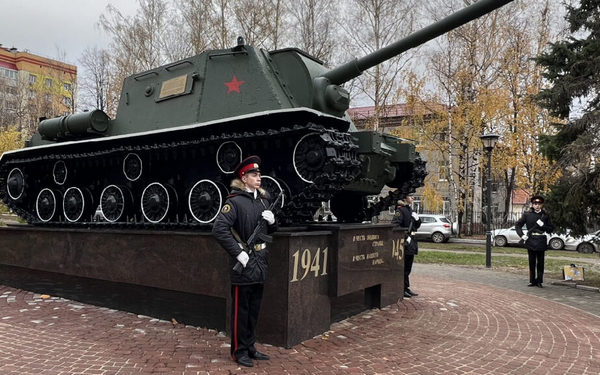 В Фокинском районе Брянска в 2024 году открыли обновленный памятник САУ ИСУ-152 «Зверобой»