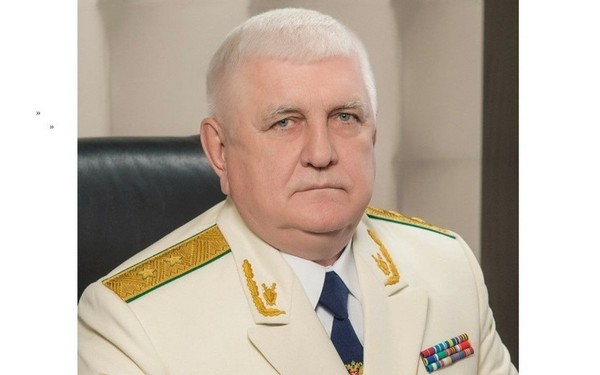 Президент РФ Владимир Путин присвоил прокурору Брянской области звания «Заслуженный работник прокуратуры РФ»